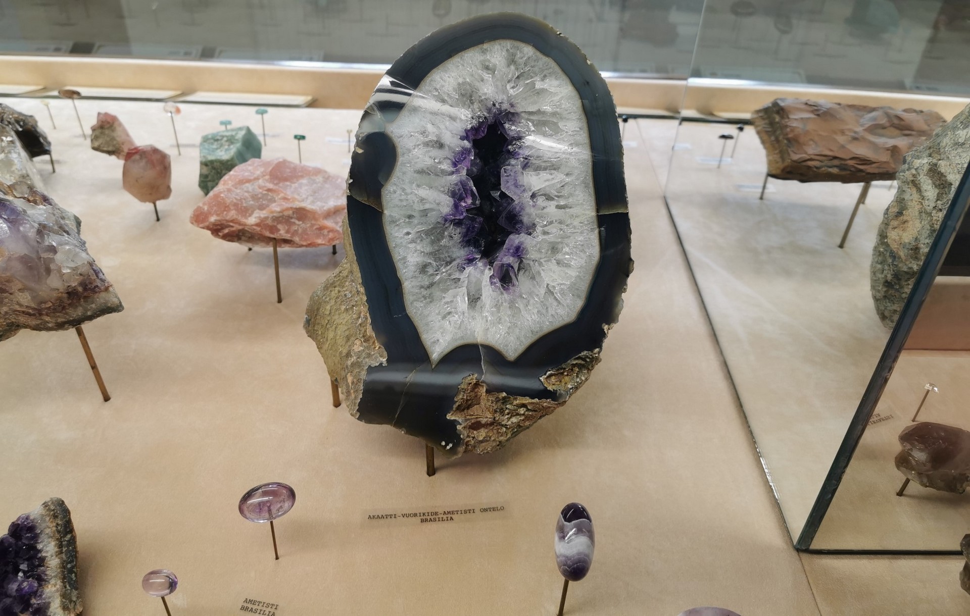 The-Arctic-Gems-Comics_2